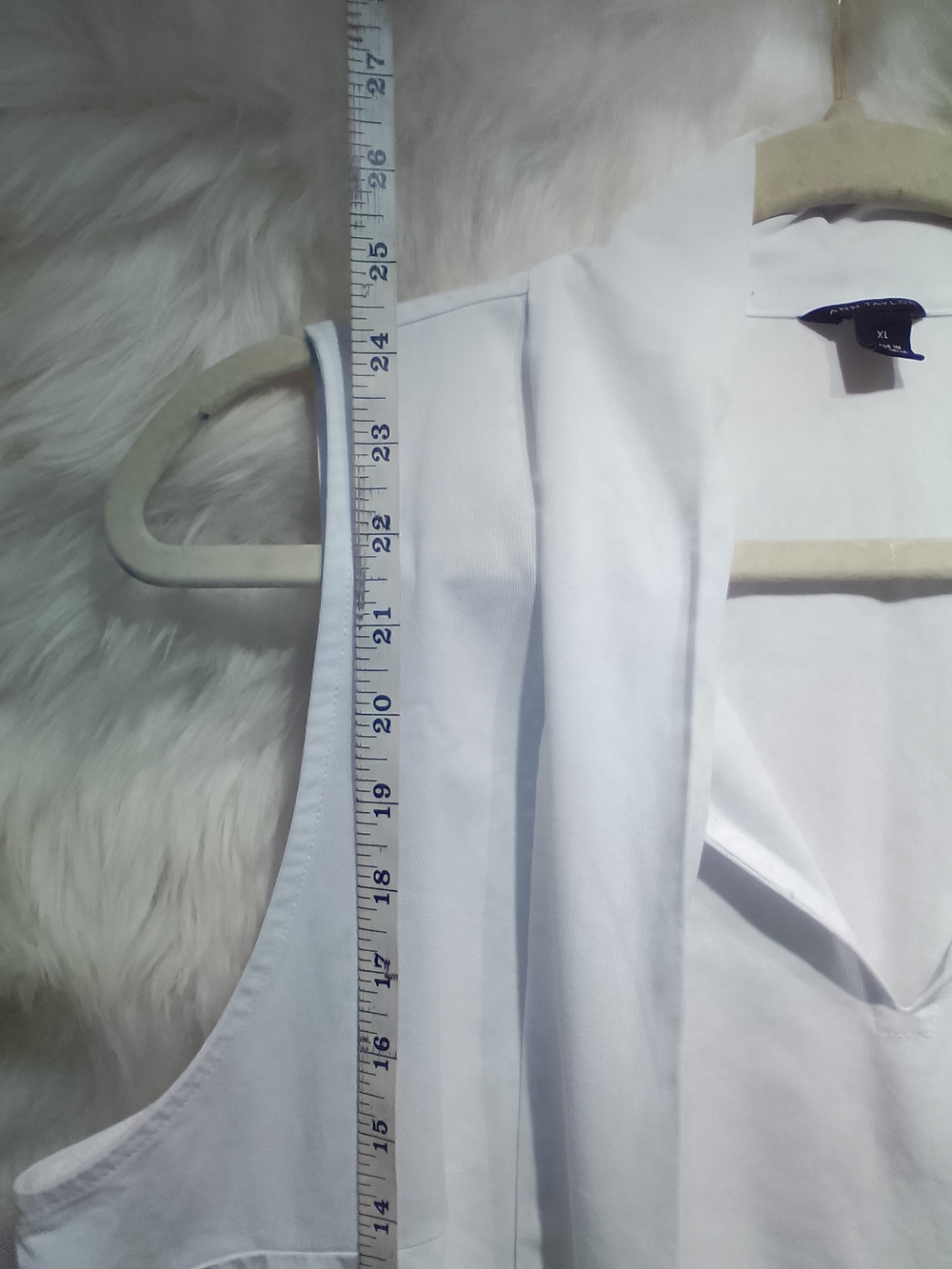 Ann Taylor White Sleeveless Draped Top - Picture 6 of 11